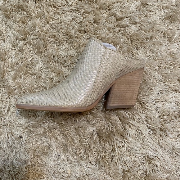 Enchant Metallic heeled Mule - Picture 5 of 5